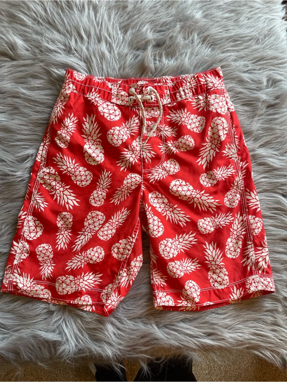 🪶Boy’s Gap Kids Pineapple Print Swim Trunks